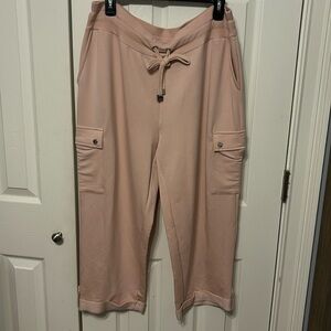 Calvin Klein Cropped Cargo Pants